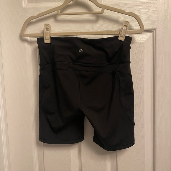 Athleta Ultimate Stash 7in Black Women's Bike Shorts - M - Picture 5 of 5